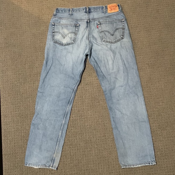 LEVI’S 505 LIGHT WASH JEANS • W40 L34 - Picture 2 of 4